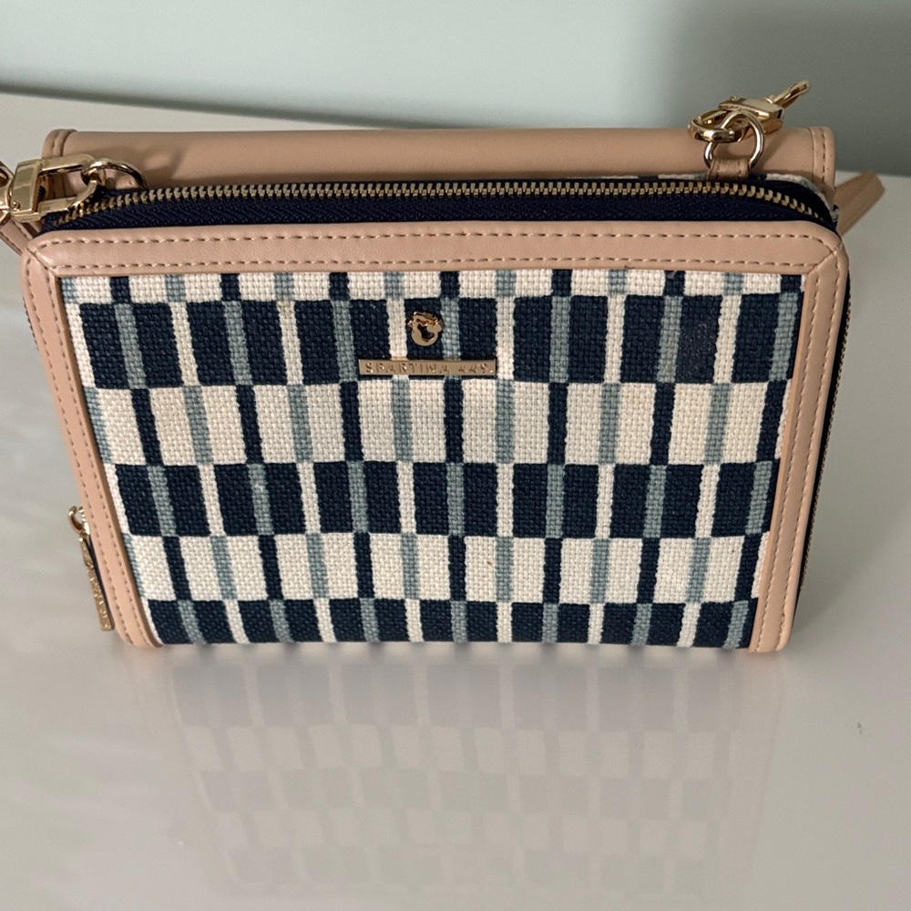 Spartina 449 Navy and Cream Crossbody Wallet Purse